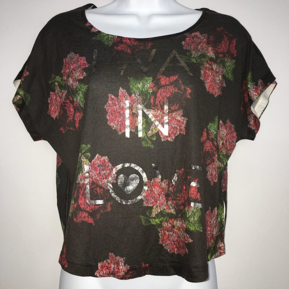 Modern Lux Womens M Floral Always in Love Graphic Pullover Short Sleeve Crop Top